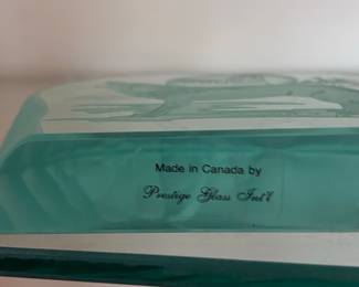 Prestige Glass Int'l Wolf Paperweight