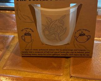 The Republic of Tea The People's Brew Basket