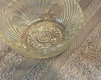 Anchor Hocking Oyster and Pearl Clear Footed Bowl