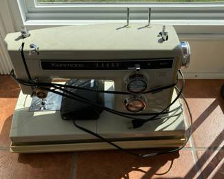 Kenmore 158 Series Sewing Machine