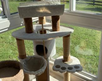 Multi-Level Carpeted Cat Tree Tower