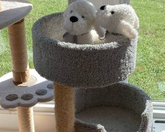 Multi-Level Carpeted Cat Tree with Perches
