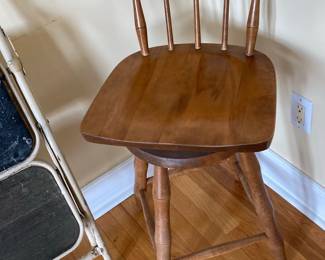Vintage Windsor Style Spindle Back Swivel Bar Stool