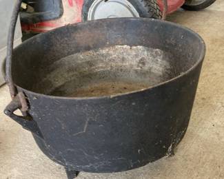 Antique Cast Iron Cauldron/Bean Pot