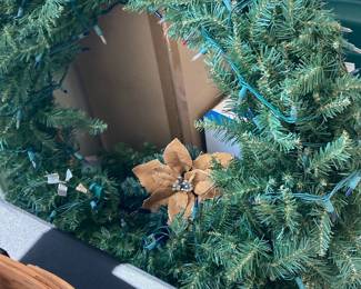 Artificial Christmas Wreath with Pre-Lit Lights