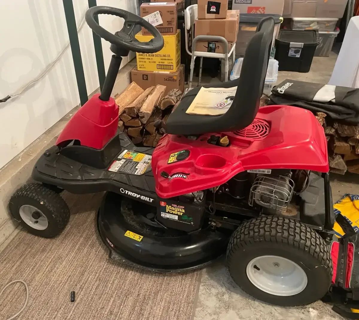  01 TroyBilt TB30R Riding Lawnmower