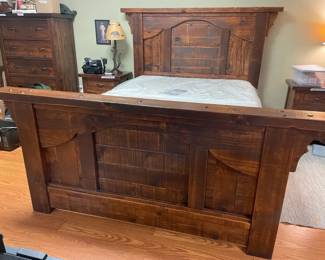 Troyer Ridge Rustic Wood Queen Bedframe