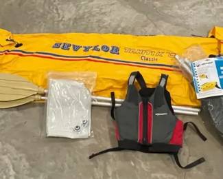 Sevylor Tahitik 79 Classic Inflatable Kayak w Inflatable Seats, Paddles, Other Accessories