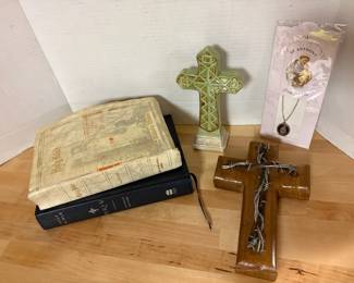 Bibles Crosses