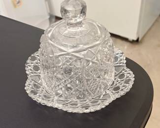 U.S. Glass Early American Pressed Glass round covered butter dish (Circa 1895)