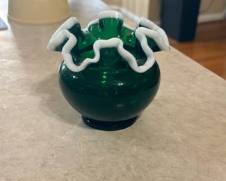 Fenton Emerald Green Snow Crest Squat Rose Bowl