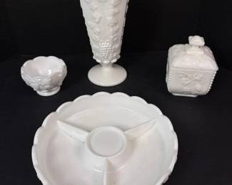 307 westmorelandmilkglasscollection