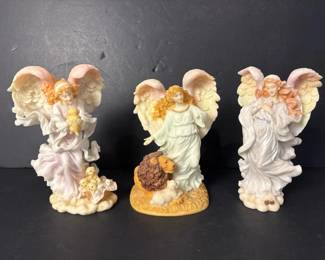 202 threeseraphimclassicsangelfigurines