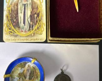 381 religiouscollectibleslimogeslourdesa
