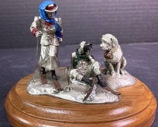 299 paintedskirescuelimitededitionfigur