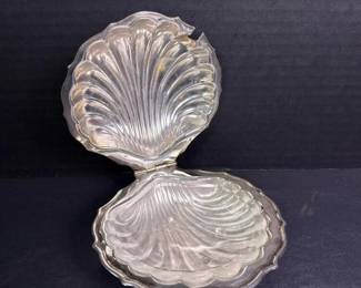 302 silverplateshellshapedclamboxwithg