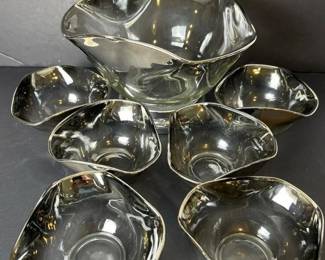 129 clearglassbowlandsixmatchingdishes