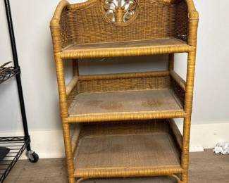 274 wickerthreetiershelf