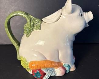 147 ceramicpigteapotwithvegetablesmotif