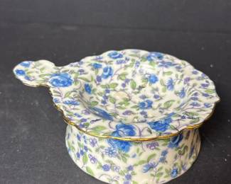 040 vintagefloralceramicteastrainer