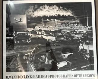 261 railroadphotographsofthe1950sframed