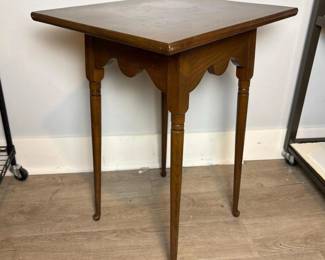 276 hitchcocksquarewoodensidetable