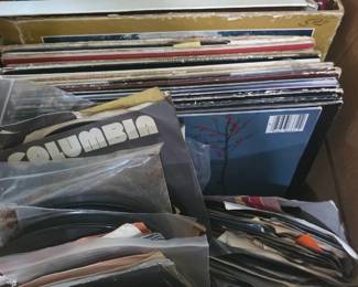 Huge selection of 45s