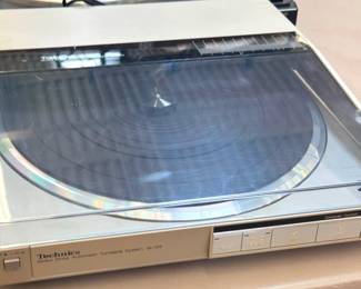Technics Turntable