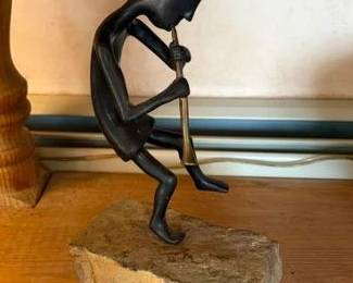 Marco Oviedo bronze