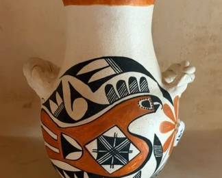 Eva Histia (Acoma 1914 - 2005)