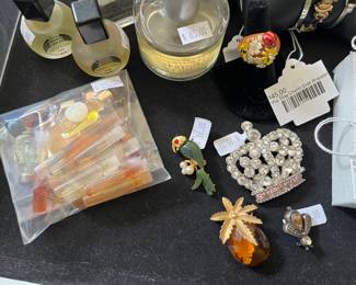 Vtg Dog Charm Slide Bracelet 