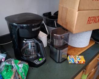 Black & Decker Programmable Drip Coffee Maker with Glass Carafe