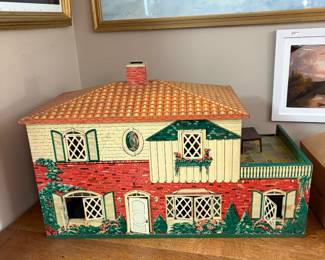 Metal 1950s doll house with furnishings