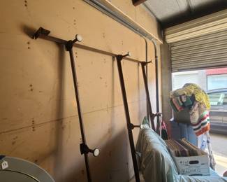 King size mattress/box spring frame