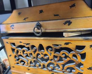 Wood box