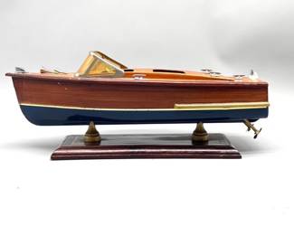 Wooden Runabout Model Boat