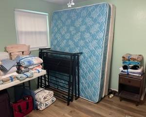Twin Platform bed Frame / built in USB + outlets, Queen Mattress, box springs (not a match) & frame