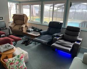 Lift chair, Manuel recliner/rocker, Thomas Payne power theater chair