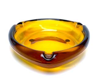MID CENTURY GLASS CIGAR ASHTRAY