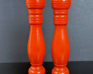 Mid century salt & pepper grinder from Japan