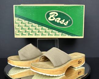 VINTAGE 70s LADIES BASS CLOG SHOES