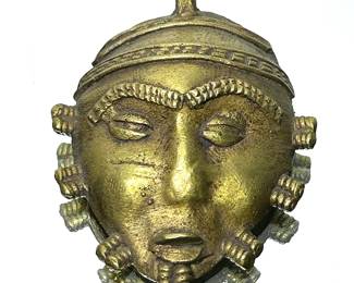 MID 20th CENTURY AFRICAN PASSPORT MASK PENDANT