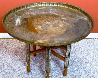 VINTAGE MOROCCAN BRASS TEA TRAY TABLE