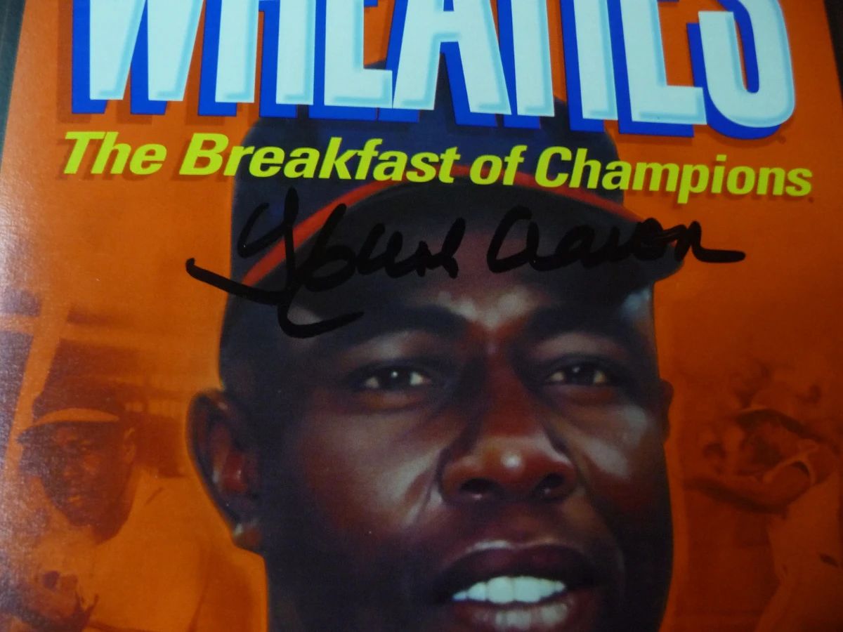 Hank Aaron signature