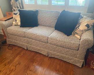 Black and White Norwalk Sofa 