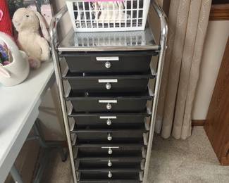 Storage bin