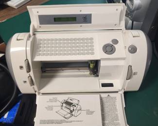 Circut Personal Electronic cutter CRV001