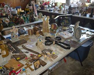 All kinds of vintage and collectables