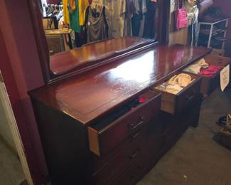 Name brand dresser