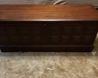 Lane cedar chest